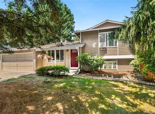 9724 NE 124th St, Kirkland, WA 98034