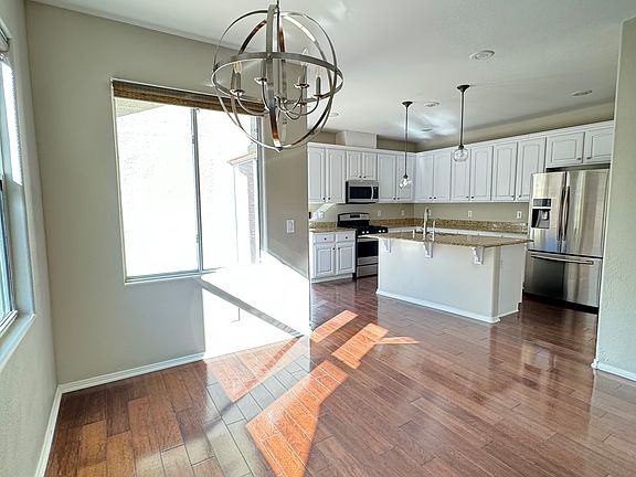 4th image of 1040 Campo Seco Ct