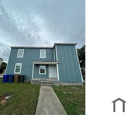 2837 S Staples St #UP
