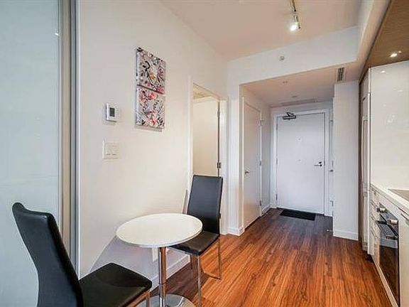 5th image of 1661 Quebec St #5XX