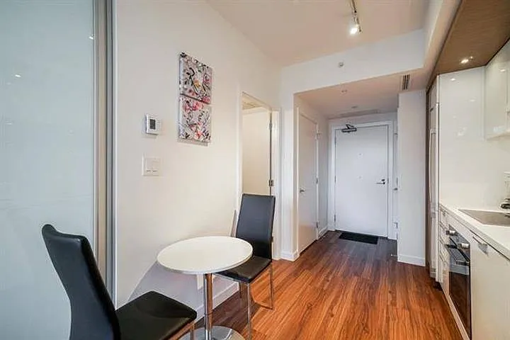 1661 Quebec St #5XX — Photo 5
