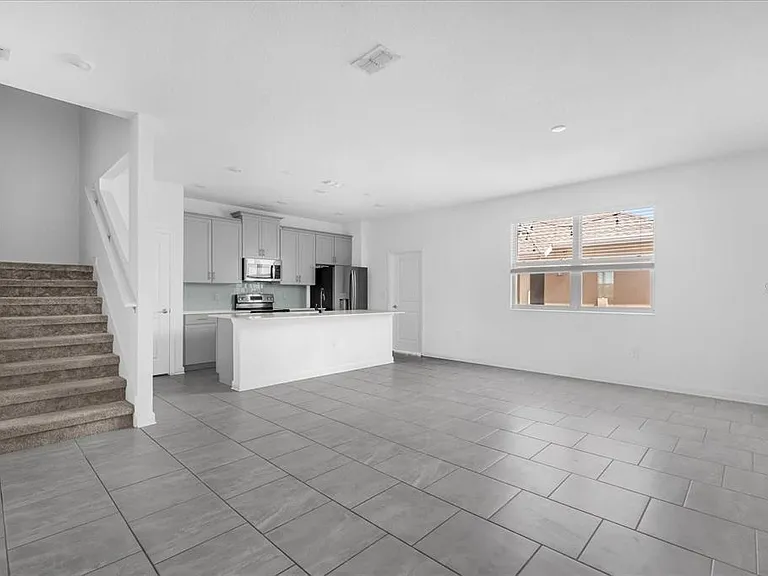 2959 Addison Blvd — Photo 3