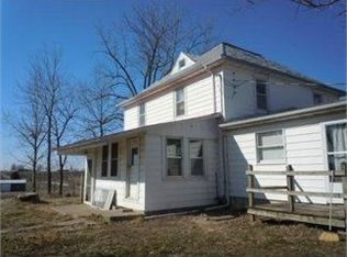 34374 Menefee Rd, New Cambria, MO 63558