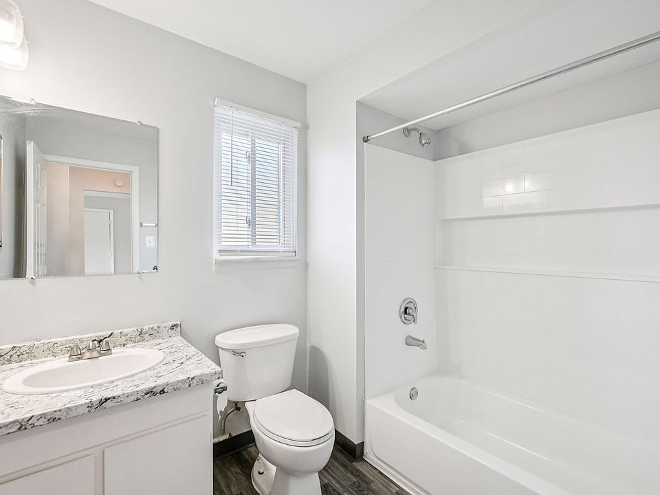 5891-5901 Dixie Hwy # B214, photo 16