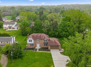 4766 Quarton Rd, Bloomfield Hills, MI 48302