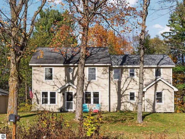 1358 Ramsdell St, Traverse City, MI 49684