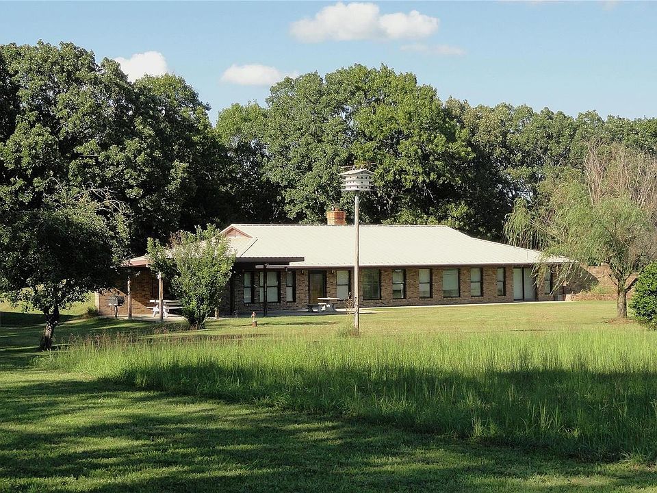 Beautiful all brick earth home with 2,993 sf of living space.