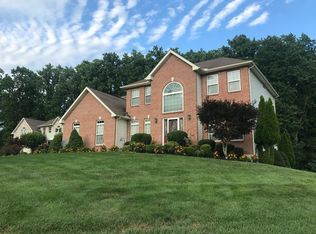 2 Black Willow Ct, Wilmington, DE 19808