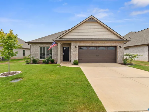 14717 Greenleaf Dr, Athens, AL 35613