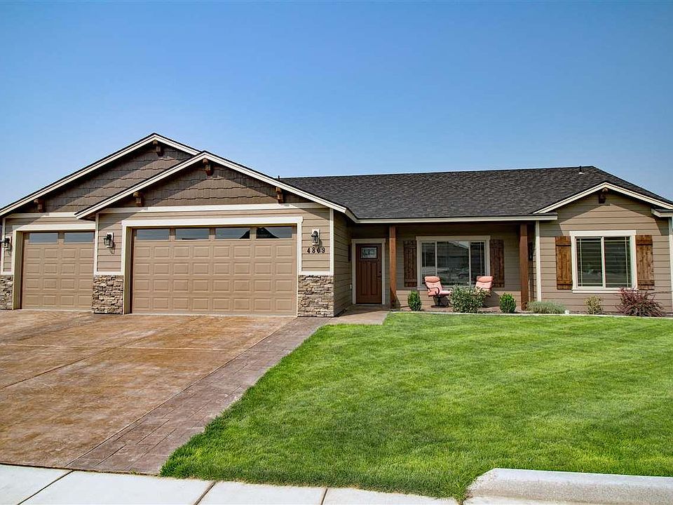 1st image of 4809 Pinehurst Dr