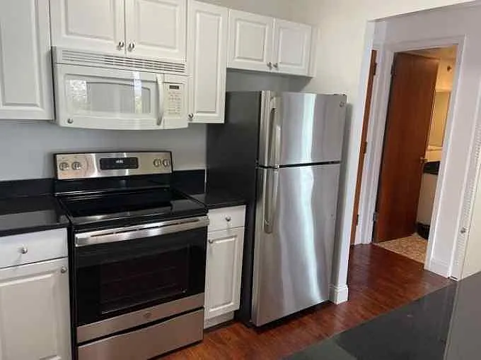 872 Massachusetts Ave — Photo 4