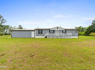 4080 Christeen Dr, Caryville, FL 32427