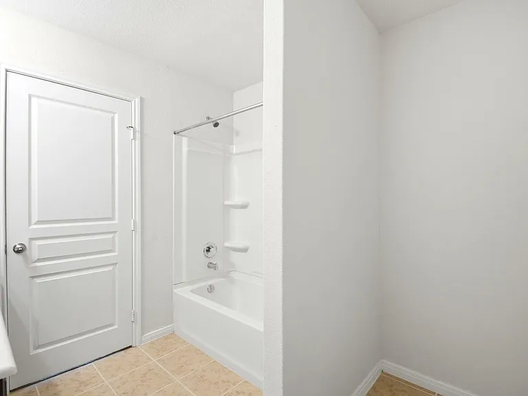 12318 Skyview Manor Dr — Photo 28