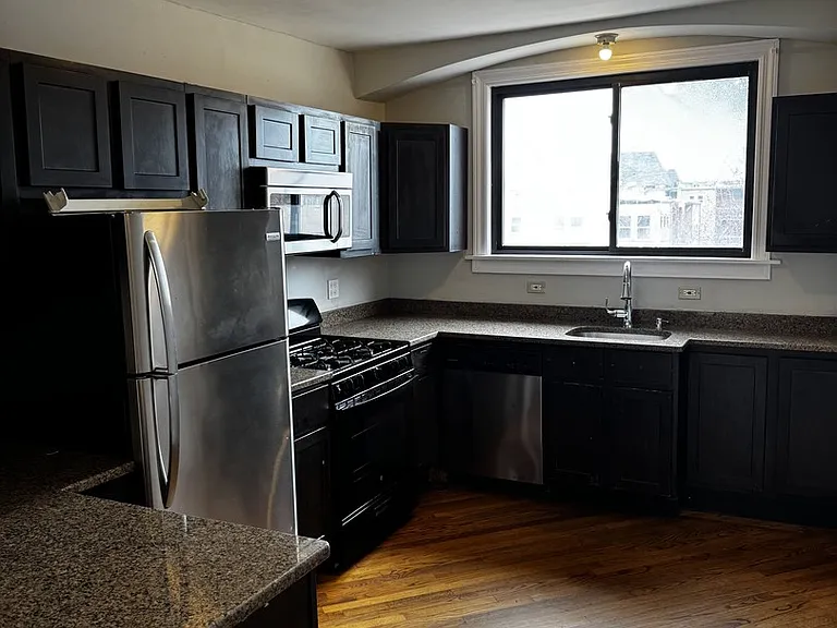 5655 N Spaulding Ave #3W — Photo 3