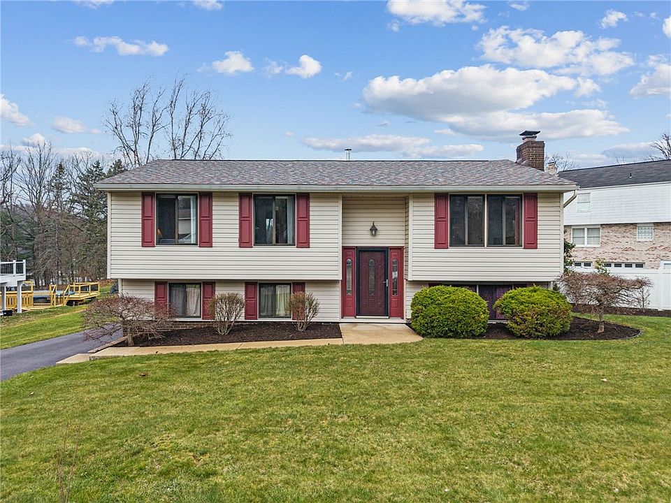 1st image of 145 Wiltshire Cir