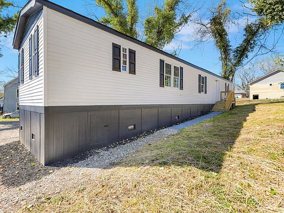 4th image of 204 Wardlaw St