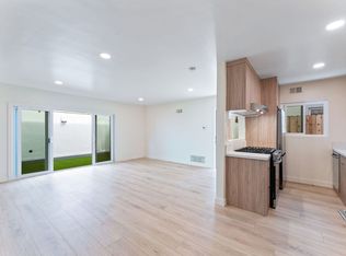 410 Huntington St APT C, Huntington Beach, CA 92648