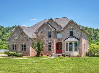 1030 Cliff View Dr N, Kingston Springs, TN 37082