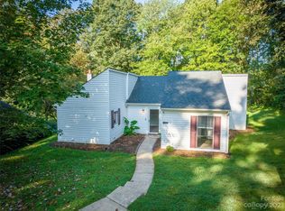 1920 Emerson Ct, Connelly Springs, NC 28612