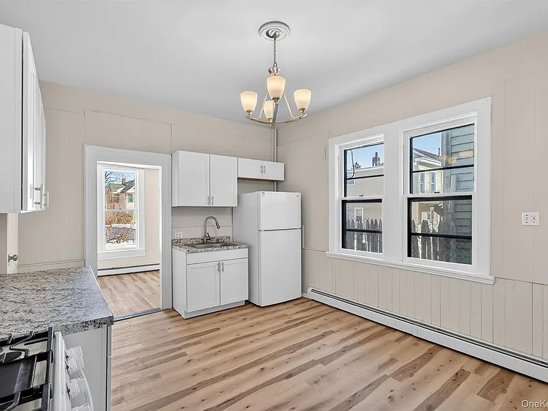 82 Jersey Ave — Photo 18