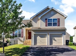 610 Thomas Armor Dr, Windsor, PA