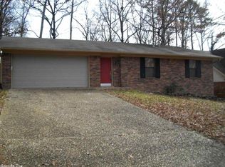2203 Pear Orchard Dr, Little Rock, AR 72211