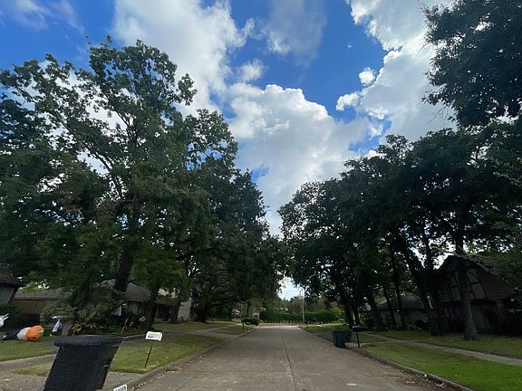 4th image of 16431 Shady Elms Dr