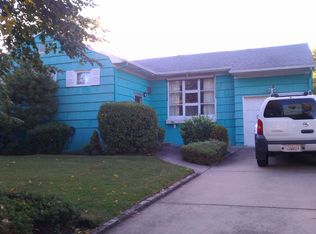 38 Crestwood Ln, Valley Stream, NY 11581