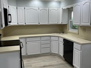 591A Lake Point Dr, Lakewood, NJ 08701