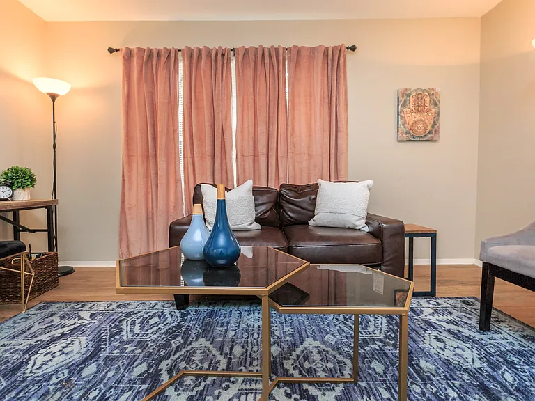 2 Bed / 1 Bath living room
