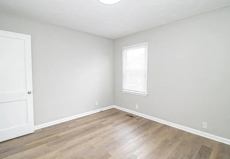 703 Monroe St — Photo 9