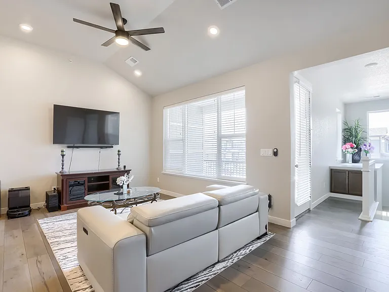 4180 S Park Dr #202 — Photo 8