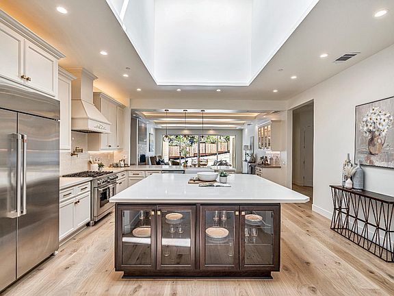 2nd image of 2022 Stony Oak Court