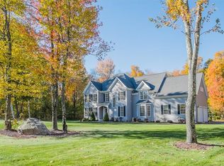 136 Meadowview Dr, Harwinton, CT 06791