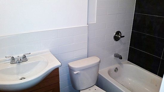 1st image of 1850 E 51st St