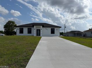 3931 Sunset Rd, Lehigh Acres, FL 33971