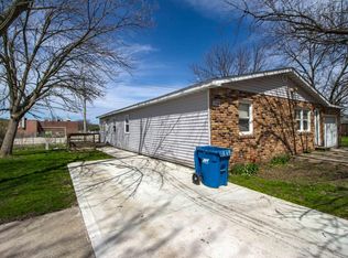 1314B Fairfax Dr, Champaign, IL