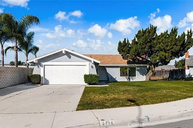 2714 S Pebble Beach Ct — Photo 2