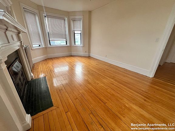 4th image of 433-435 Cambridge St #6