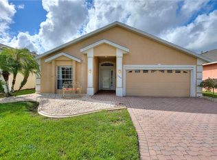 245 Royal Palm Dr, Davenport, FL 33837