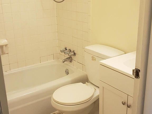 5th image of 3058 Rotunda Ct S #3058
