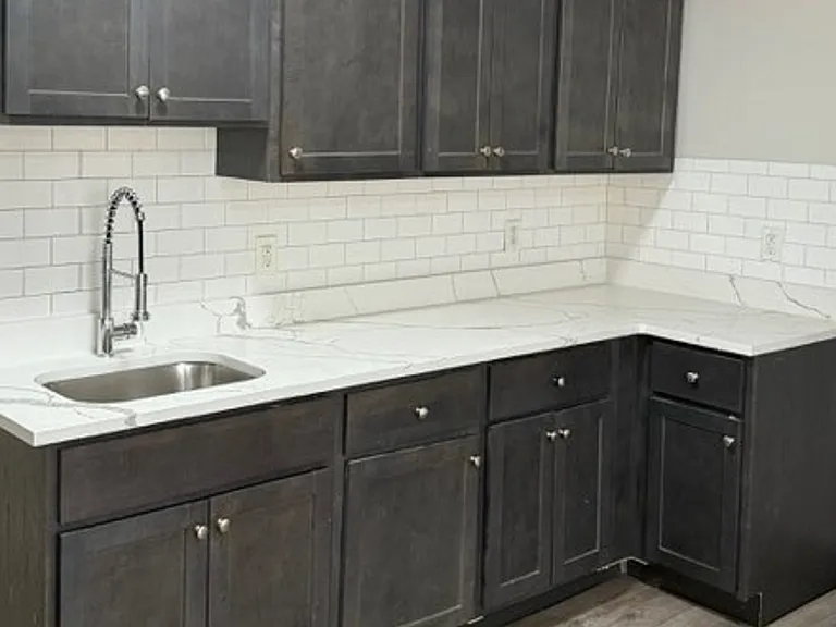 26 Newhall St #4 — Photo 2