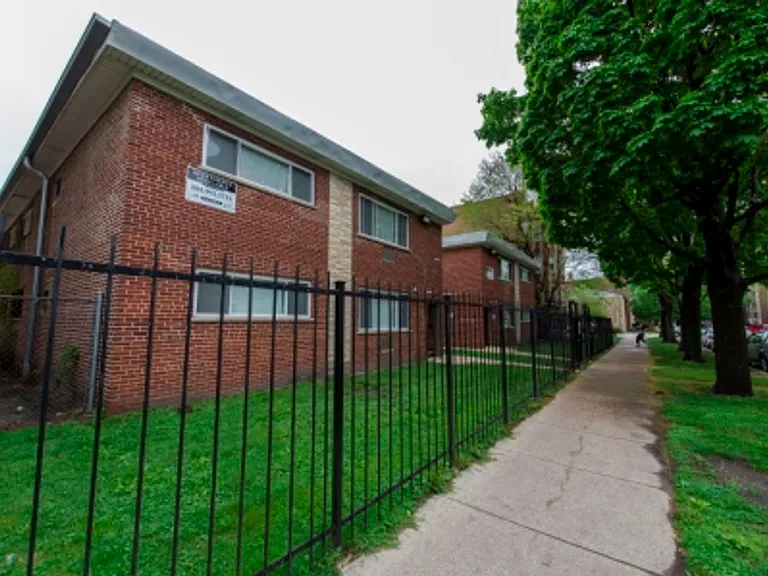 8312 S Ingleside Ave — Photo 14