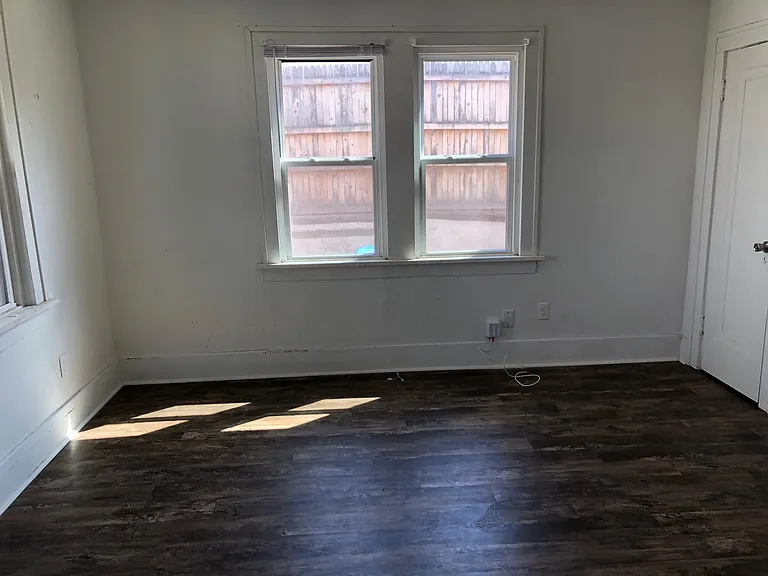 1312 NW 11th St — Photo 3
