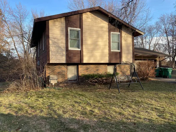 20390 Hughes Ave, Lakeville, MN 55044