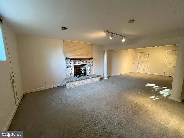 5179 Macomb St NW — Photo 21