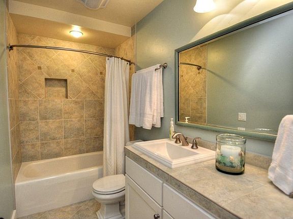 4th image of 408 Amaral Cir