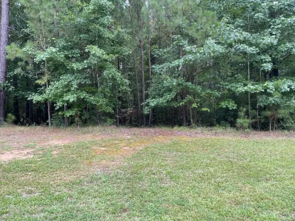 E Eight Pavillion Lake Dr, North Augusta, SC 29860