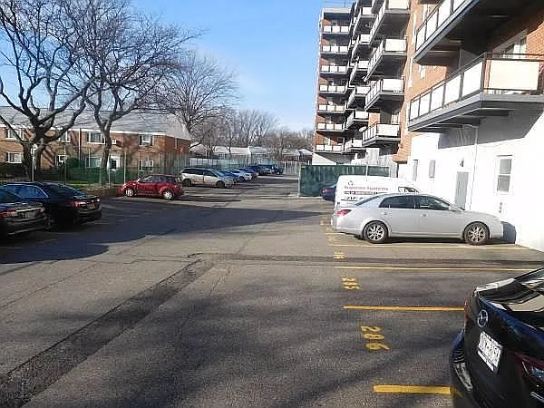 Building Photo - 16-66 Bell Blvd #417