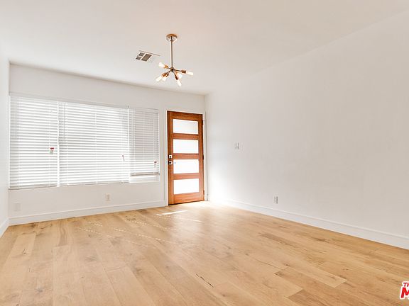 3rd image of 1653 Redcliff St APT B